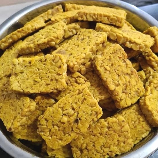 

Tempe ungkep Tahu ungkep kuning isi 10 - Tempe