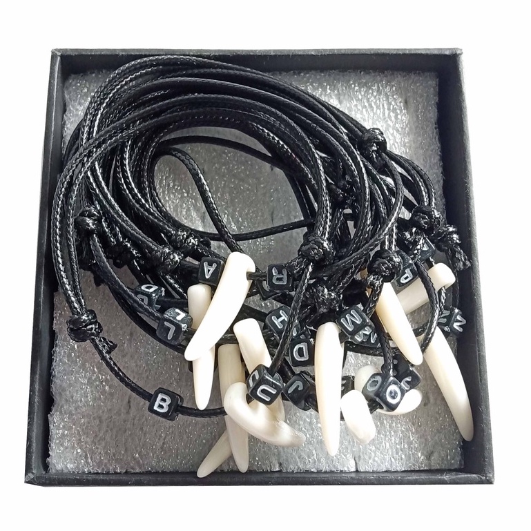 12 Pcs (1 lusin) Gelang Tali Korea Warna atau Hitam Bandul Caling