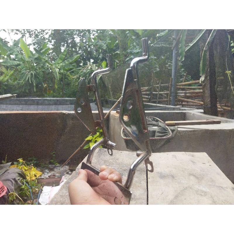 pankon lampu set pangkon plat nomor model tralis (pnp komstir gl, mp, tiger )