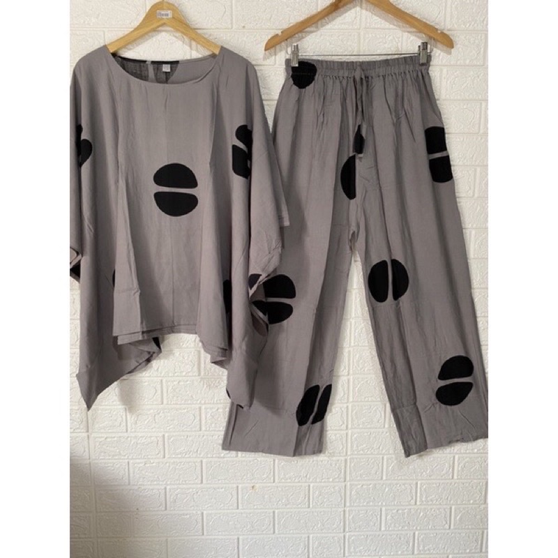 SET PONCO & CELANA KULOT MOTIF PRINT POLCADOT & KOPI