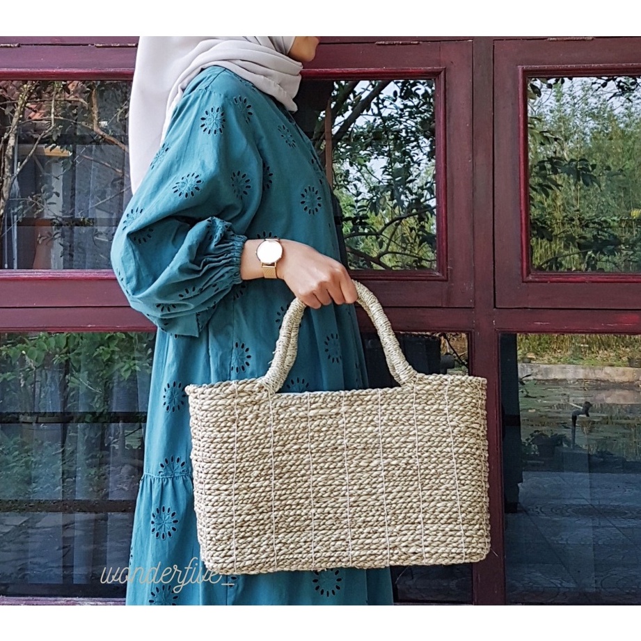 Tas Anyaman Kerajinan Bahan Rara Kotak / Tas Parcel / Tas Etnik / Tas Bali / Tas Bangkok / Tas Mendo