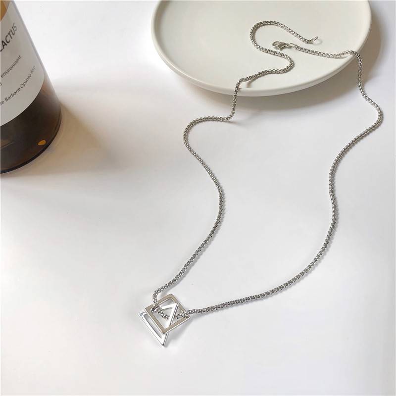 Kalung Rantai Panjang Dengan Liontin Untuk Sweater
