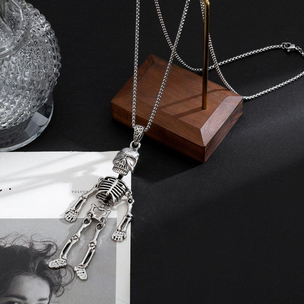 [Elegan] Kalung Pria Kreatif Vintage Punk Fashion Keren Baja Titanium Bentuk Kerangka Manusia