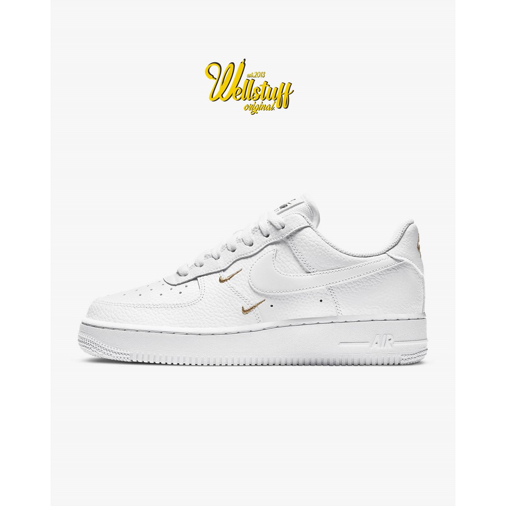 Sepatu Wanita Nike Air Force 1 Original Nike Air Force 1 '07 White Essential Gold Swosh Original