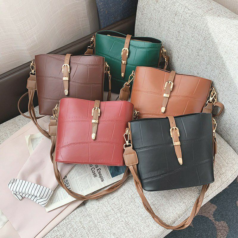 TAS SELEMPANG IMPORT 609