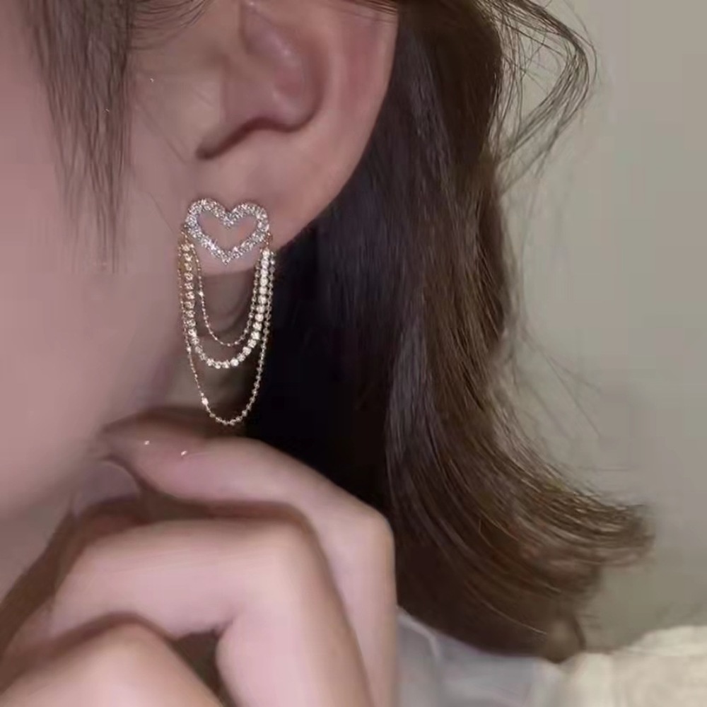 Anting Rumbai Bentuk Hati Model Hollow Gaya Retro Untuk Wanita