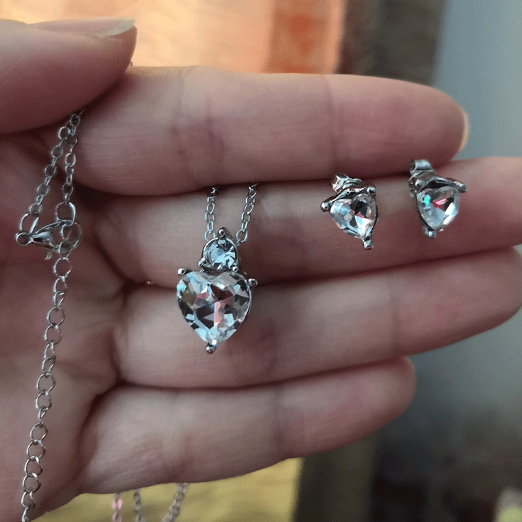 Hu Hu Hu Hu Hu Alat Bantu Pasang Kacamata♡ 1 Set Kalung Anting Liontin Hati Aksen Berlian Imitasi Berkilau Tahan Lama Untuk Pernikahan