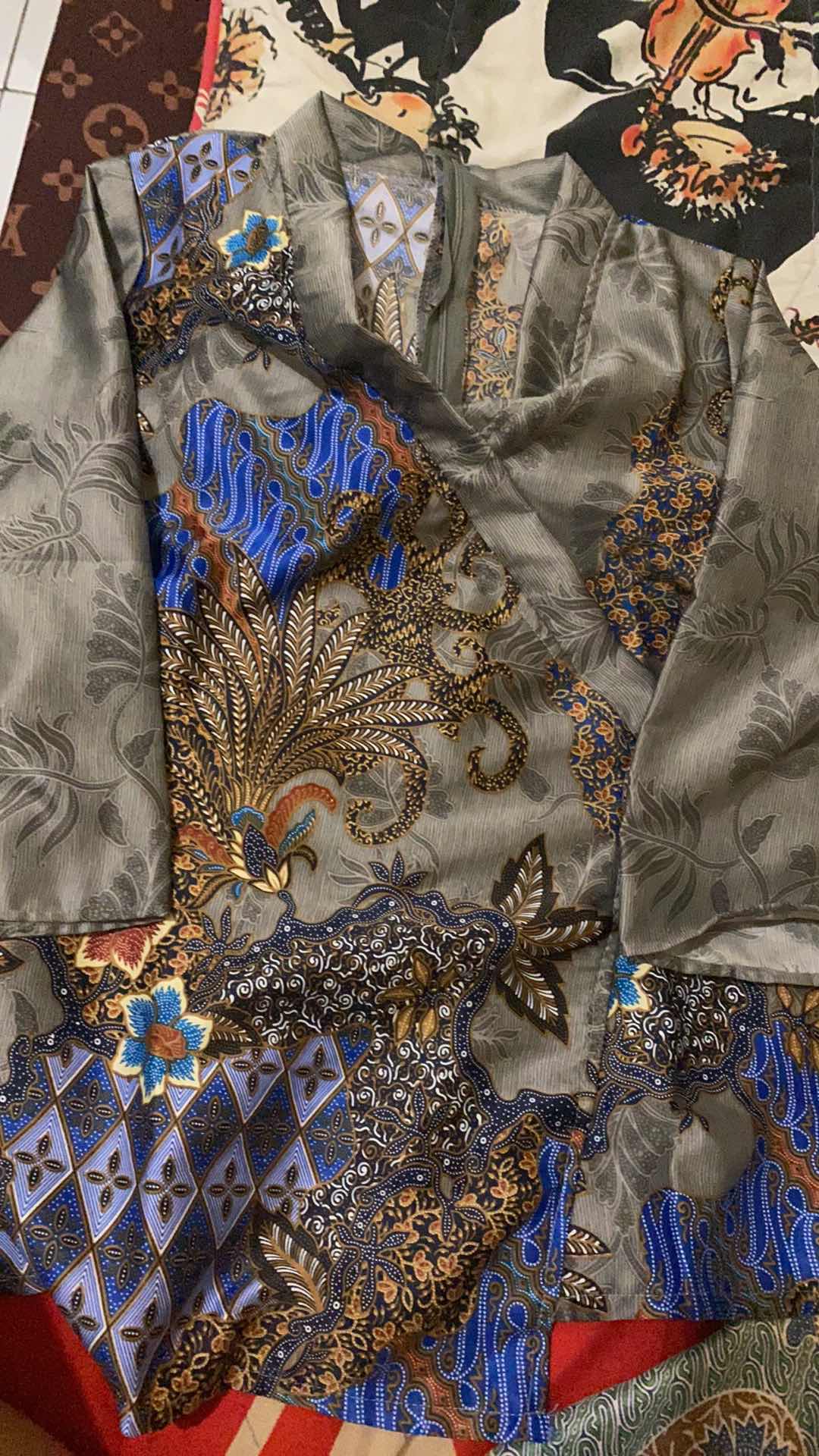 222 Atasan Batik Wanita Modern  // Clothtowear