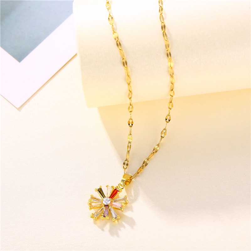 Cahaya mewah little Daisy colorful zircon Kalung emas 18K pacar kalung pendek ornamen