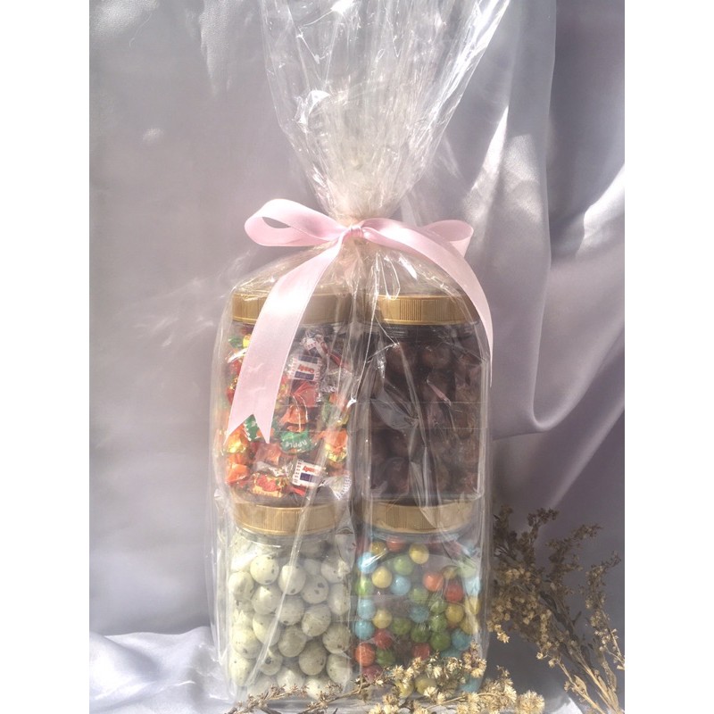 

Paket F Plastik Gift Hampers Parsel Lebaran Permen Coklat isi 4 macam