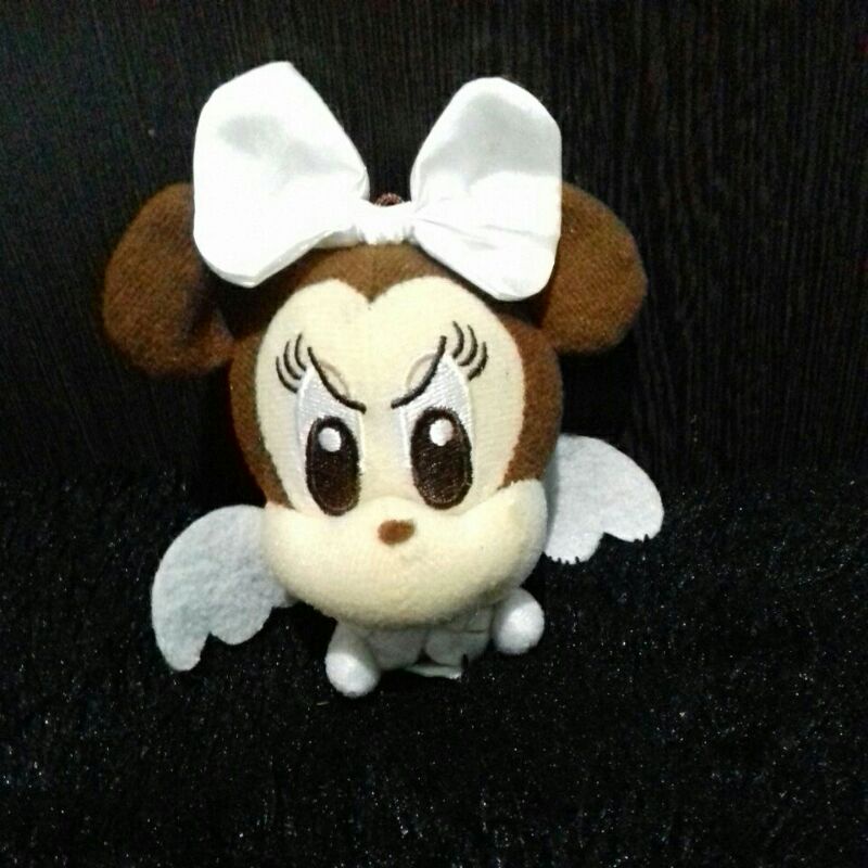 Boneka Minnie peri