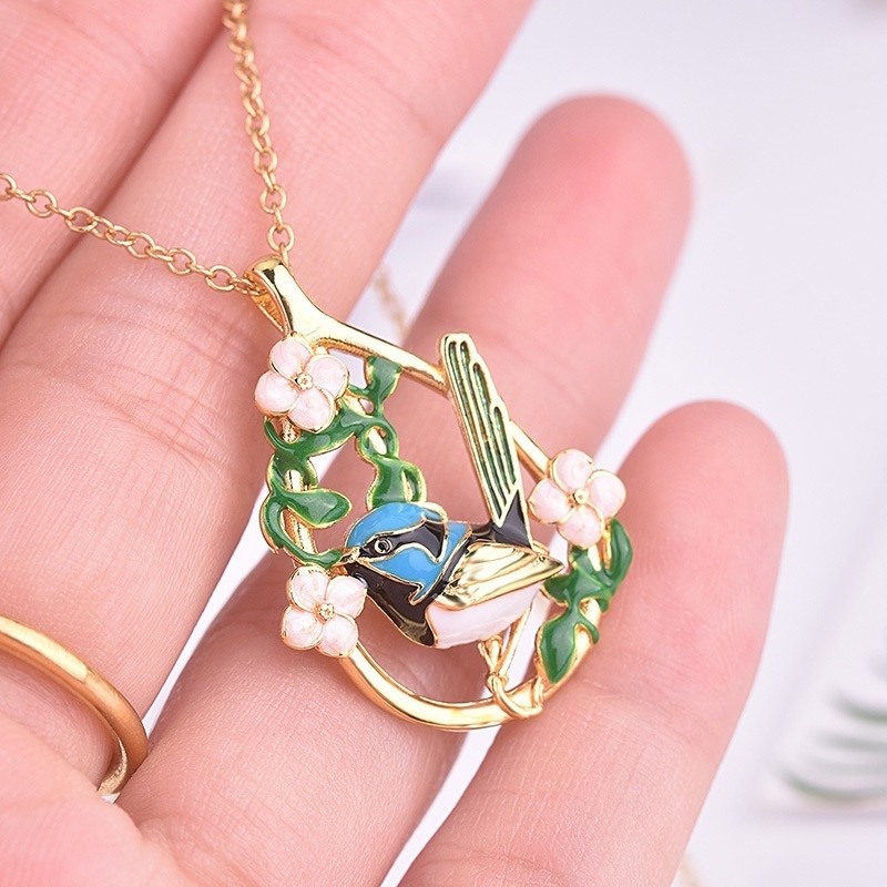 [Ready Stock]Fashion Creative Bird Flower Pendant Vintage Necklace