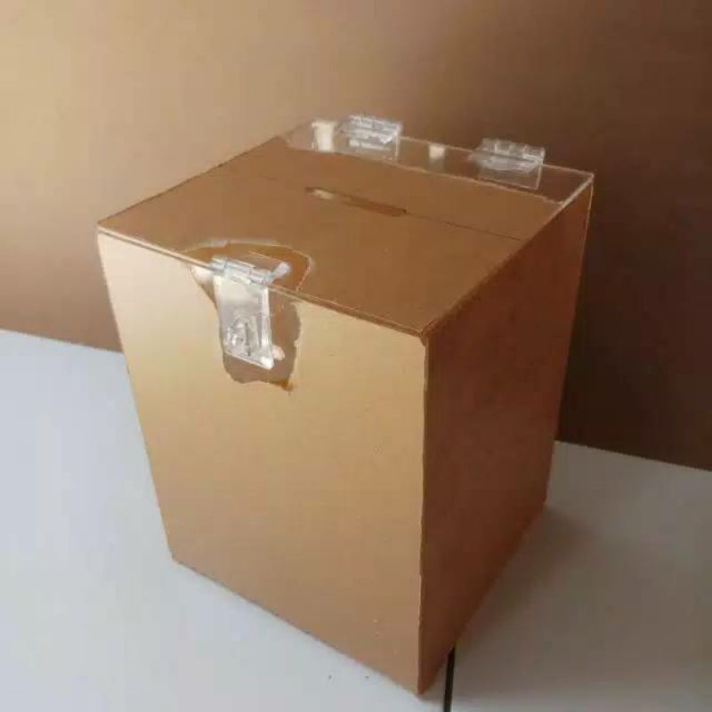 Kotak Amal/ Saran Akrilik 20x20x30