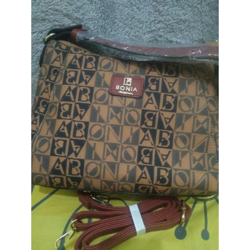 Tas bonia selempang preloved