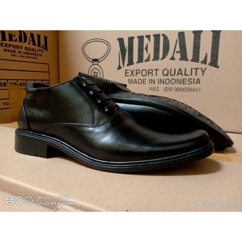 Sepatu Kulit Pria Semi boot/Sepatu Kerja PNS/sepatu kantor/Sepatu Dinas POLRI SECURITY TNI Sepatu Medali SJ 177