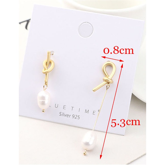 LRC Anting Tusuk Fashion Gold Plated Gold Asymmetric Pearl S925 Silver Needle Earrings Y62829