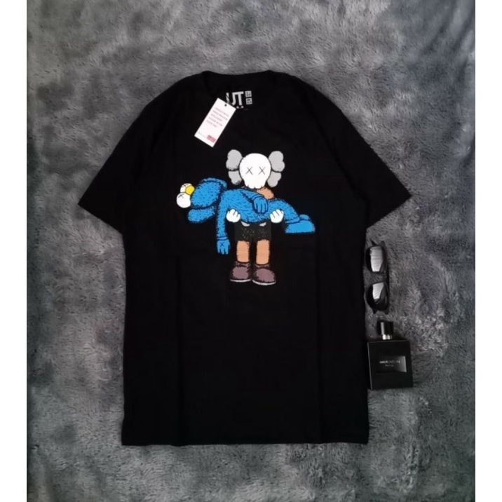 KAOS UNIQLO / TSHIRT UNIQLO x KAWS TOKYO PREMIUM DISTRO FULLTAG & LABEL TERMURAH-5