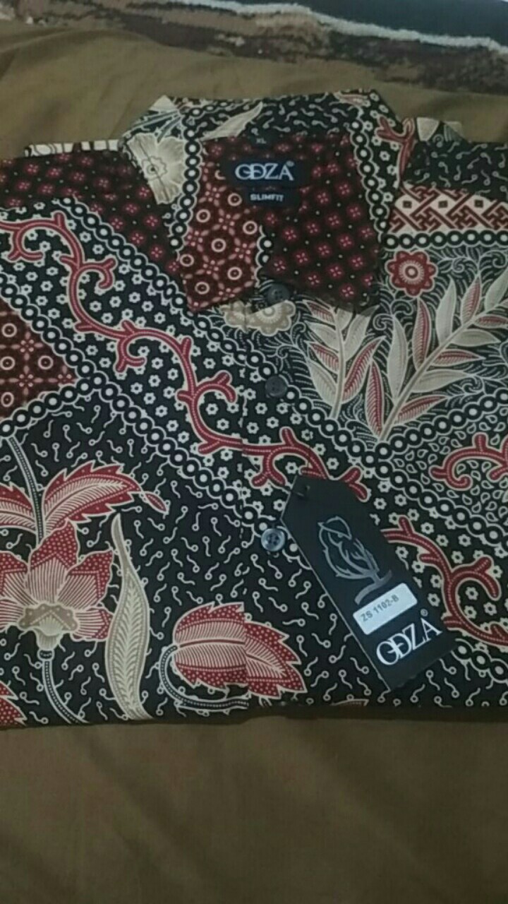 Odza Batik Slimfit Lengan Pendek Slimfit Modern Sogan Batik Solo
