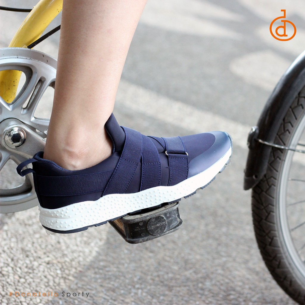 

Donatello CQ3173NA Sneakers Wanita