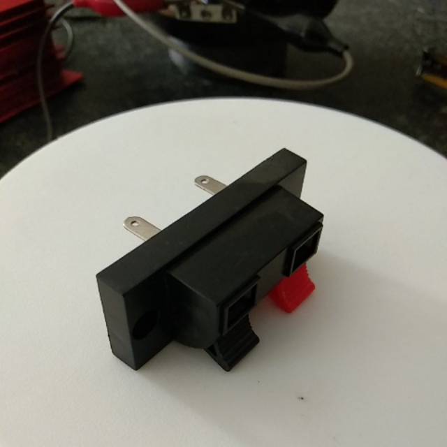 Terminal speaker jepit