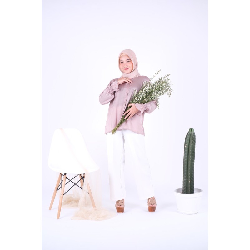 KEMEJA WANITA/KEMEJA WANITA LENGAN KARET/ KEMEJA LALUNA MOCCA