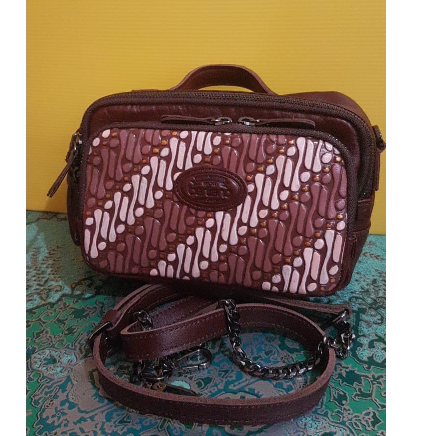 Tas kulit Sydney Small coklat floater Berliano
