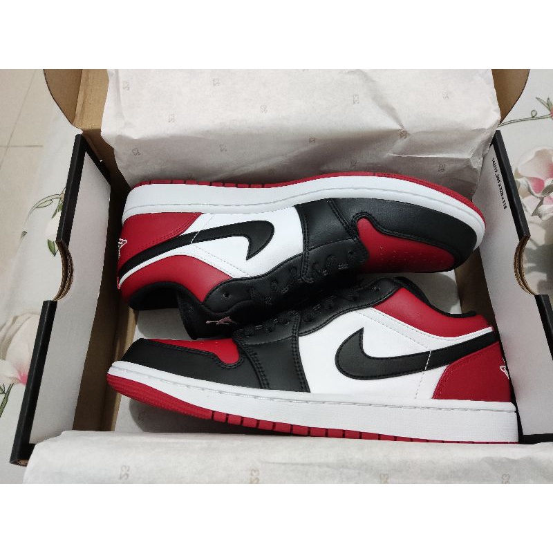 Air Jordan 1 Low Bred Toe