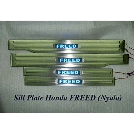 Sill Plate Samping Freed dengan Lampu