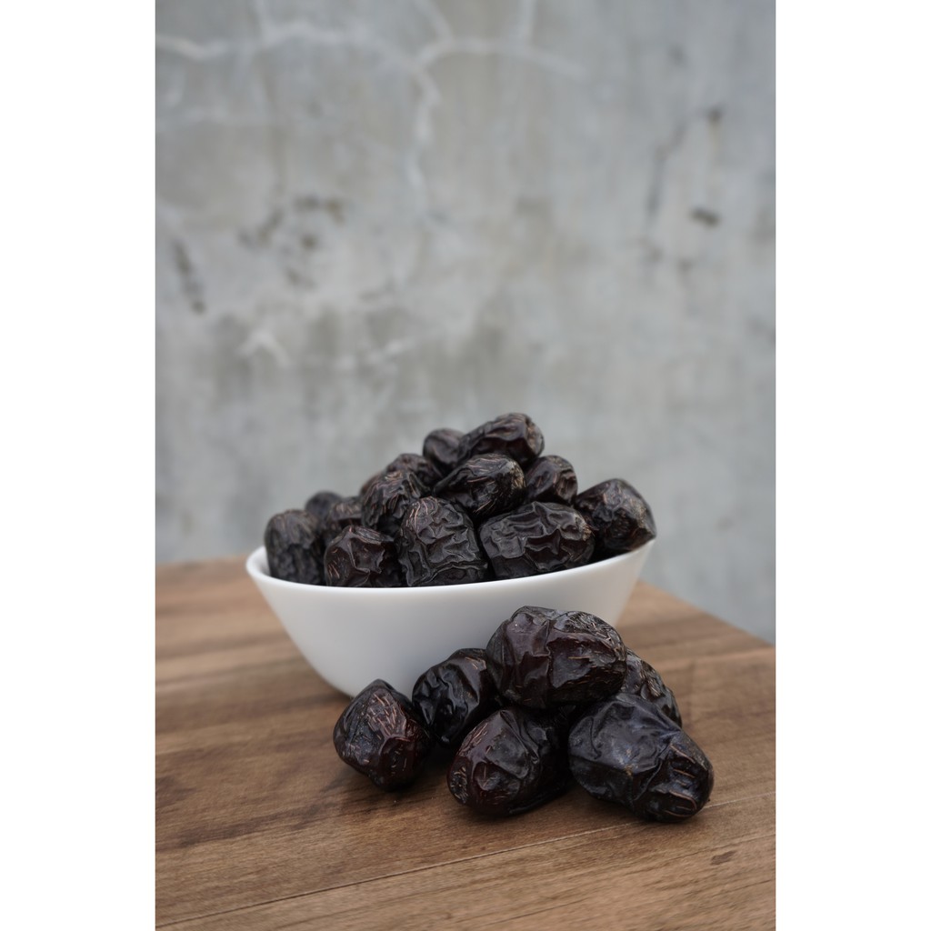 

Kurma Ajwa Kemasan 1 Kg Original Saudi Kurma Nabi Oleh-Oleh Haji Umroh