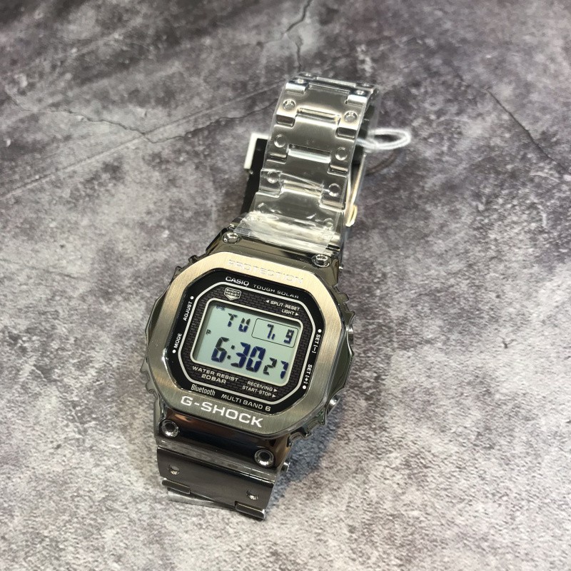 G-Shock GMW-B5000D-1DR GMWB5000D