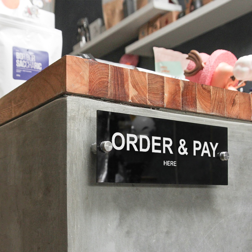 

H7Y Sign Akrilik Hitam 8x22 cm Pin - Order Pay Here
