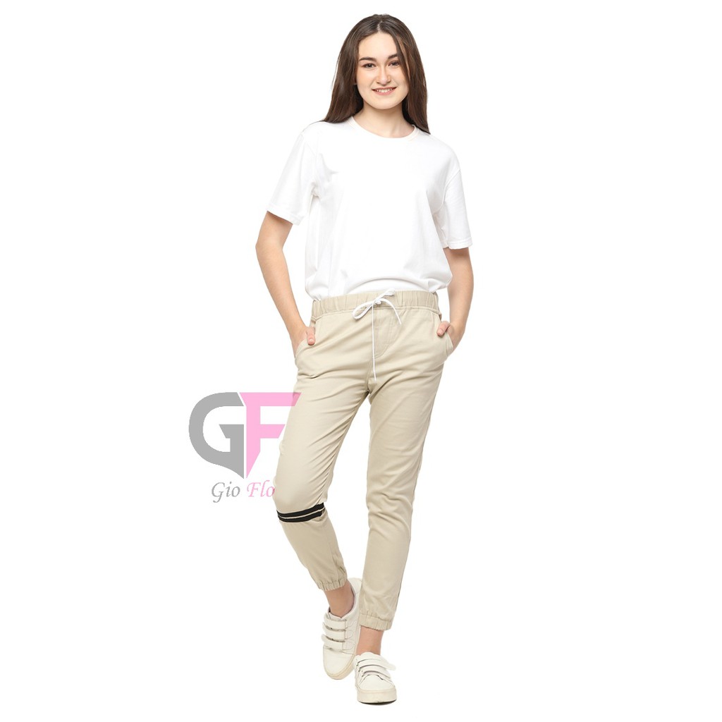 GIOFLO Celana Jogger Pants Distro Wanita Strip Polos Krem / CLN 1179