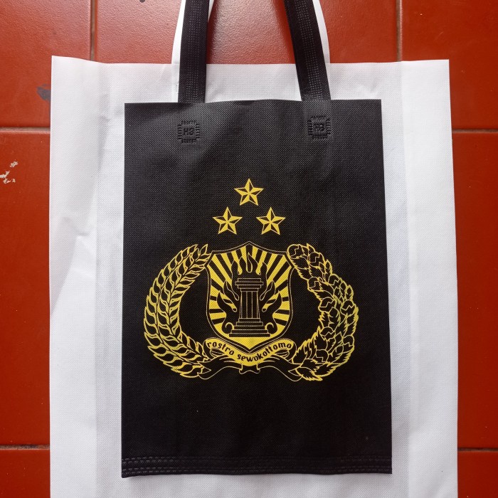 

✨ BISA COD ✨ Paket 50pcs Tas spunbond 25x35x8cm request sablon 1 warna