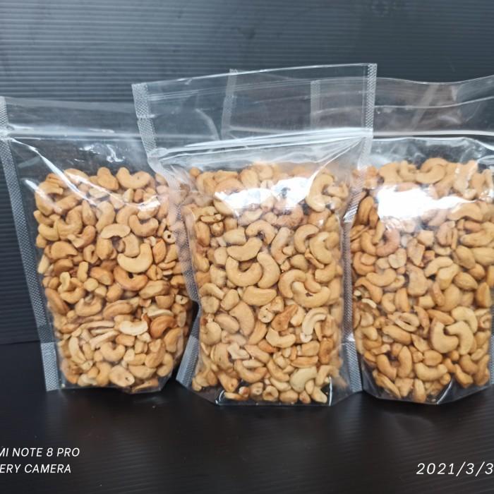 

Kacang Mede Original 500 Gram