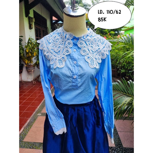 Blouse Kerah Renda