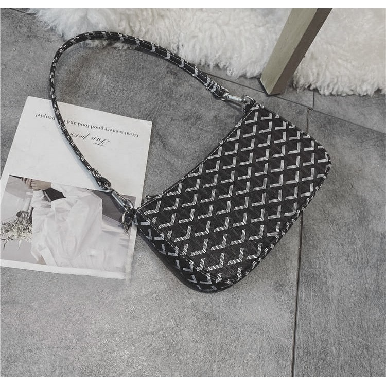 [HARGA SPESIAL] Zalfa Shoulderbag V-bag-Shoulderbag Motif V