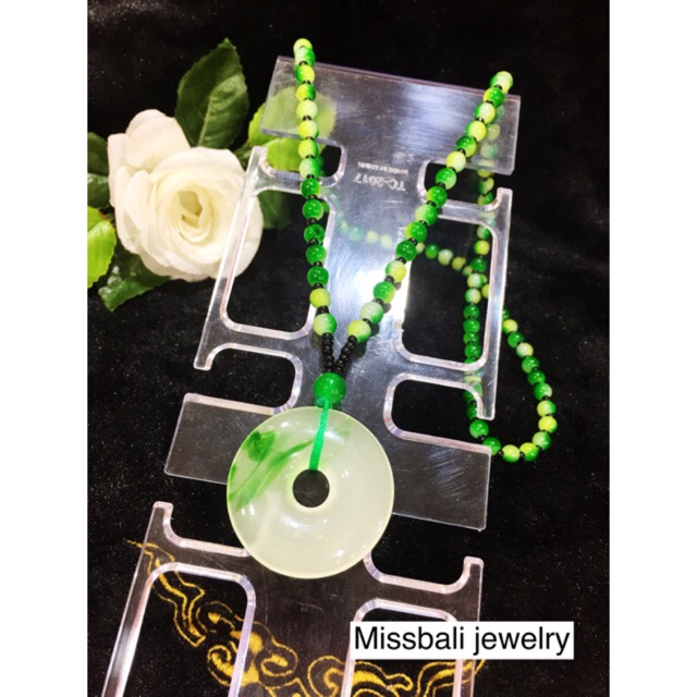 Kalung giok  mainan  bulat