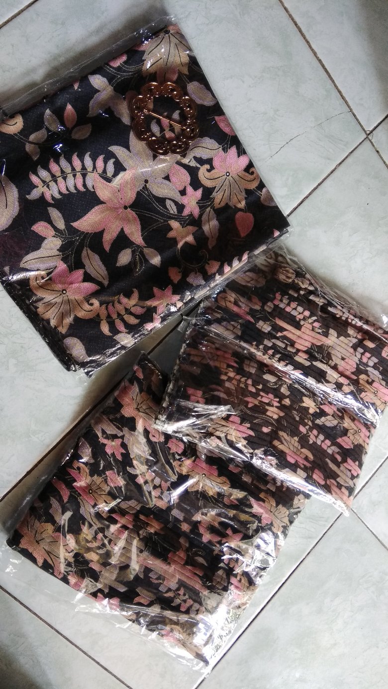 Wm>couple Bogenvil Hitam / Couple Keluarga / Couple Batik Langsung Dari Konveksi