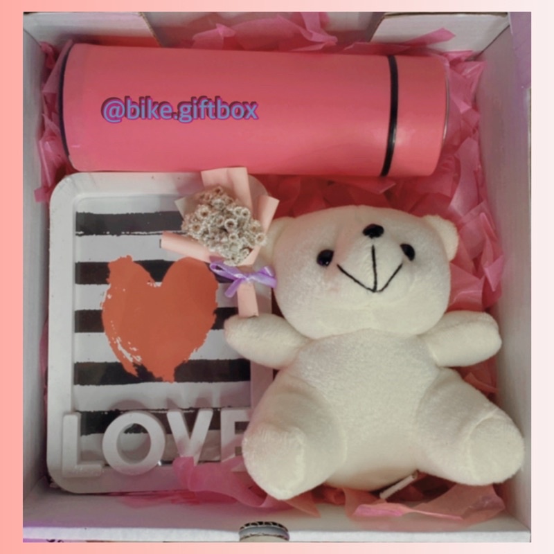 

PINK GIFT BOX