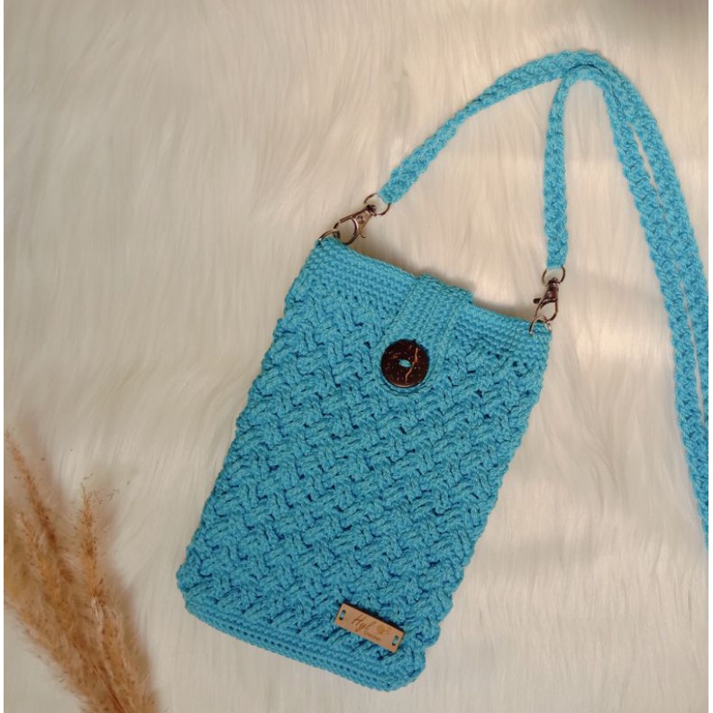 Hyl crochet - tas rajut hp / tas rajut selempang / tas rajut motif anyaman