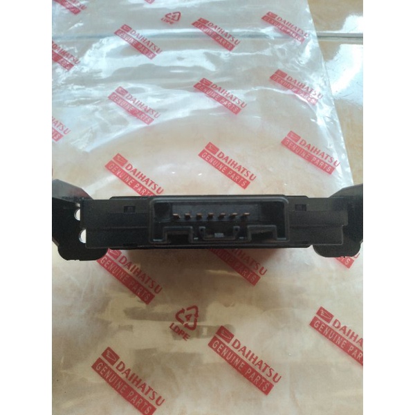 SAKLAR HAZARD TOMBOL SWITCH DAIHATSU GRAND MAX