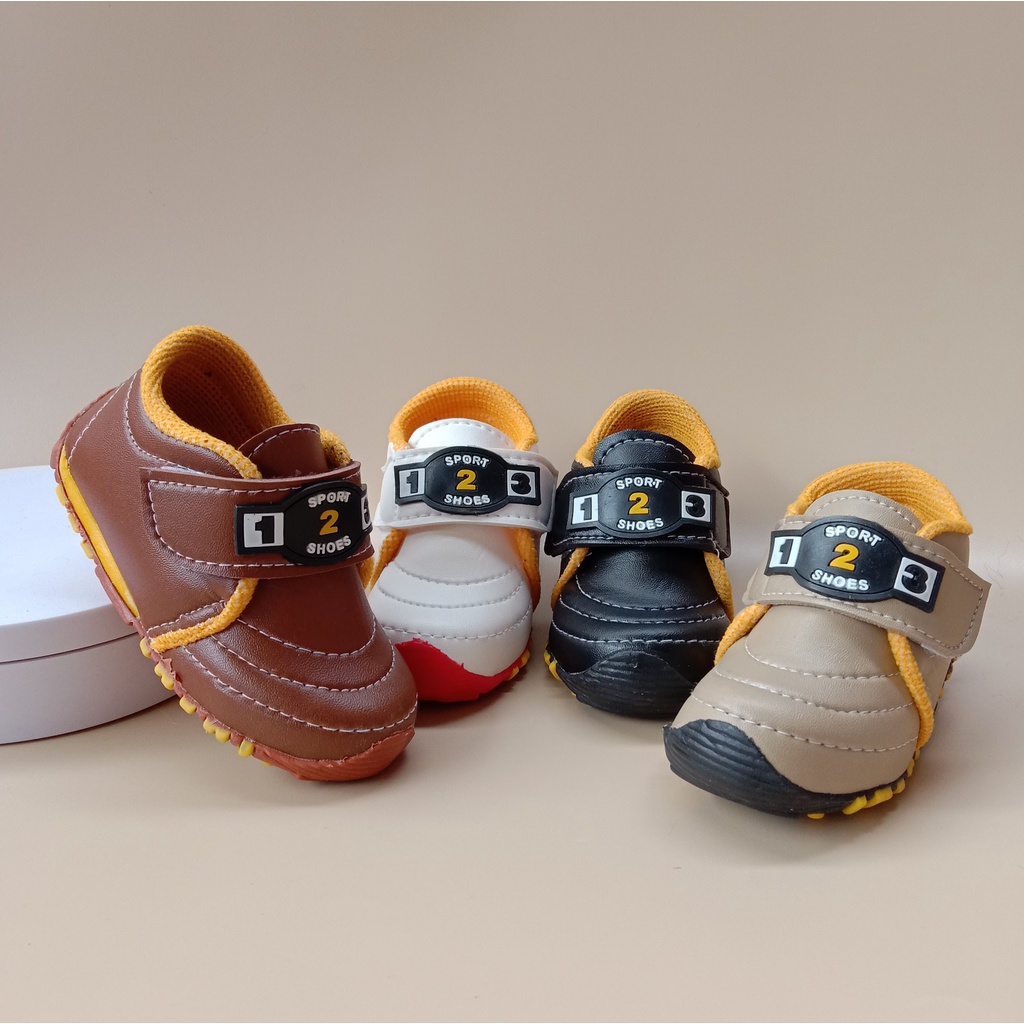 Sepatu bunyi cit cit anak laki laki usia 1-3 tahun /sepatu anak laki laki casual/sepatu bayi murah-nom