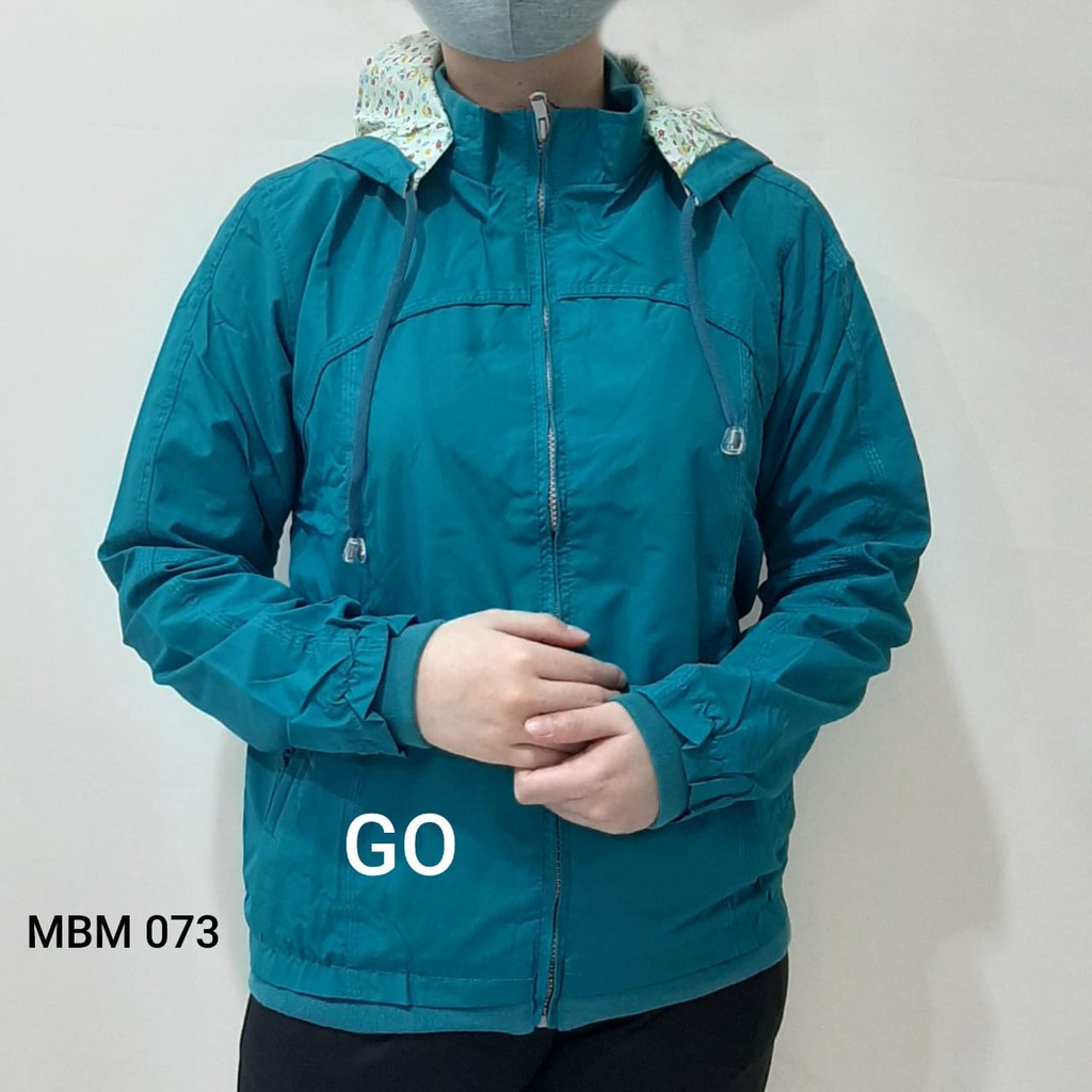 BB JAKET MUSTEVANS PARASUT jaket wanita jaket cewek berkualitas bagus !!!