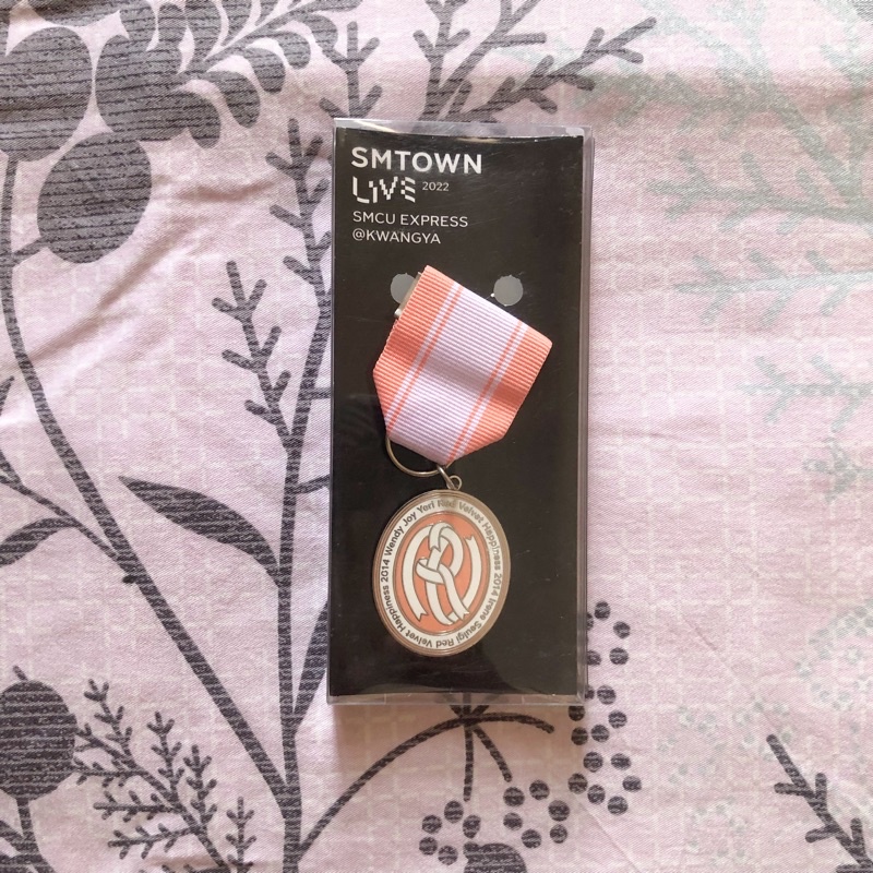 Emblem Badge Only Red Velvet Smtown Live SMCU Express