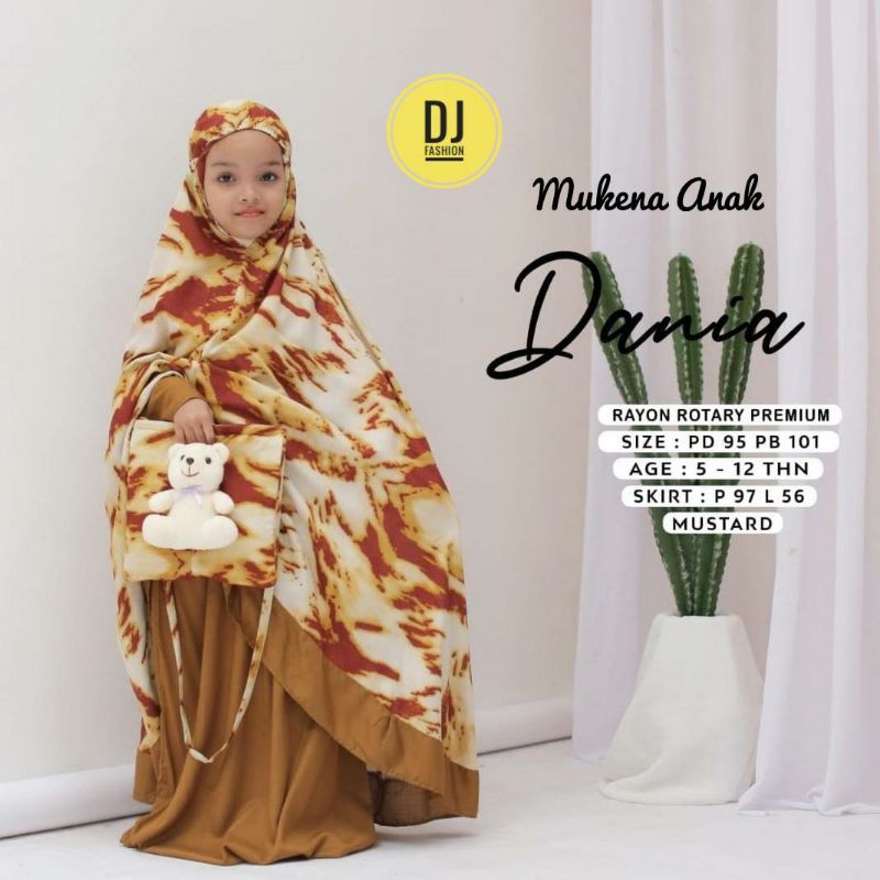 Dania mukena anak