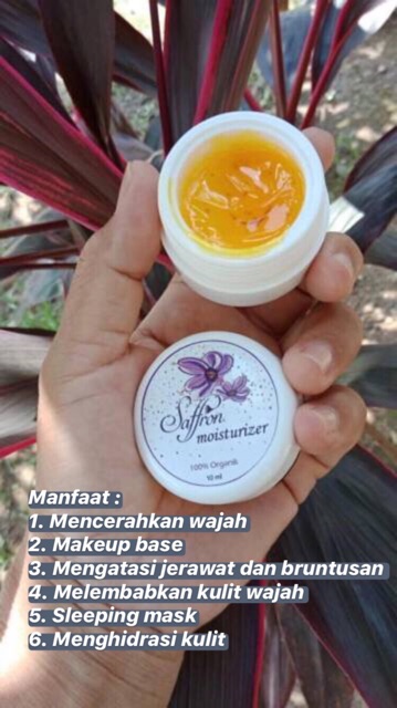 saffron moisturizer