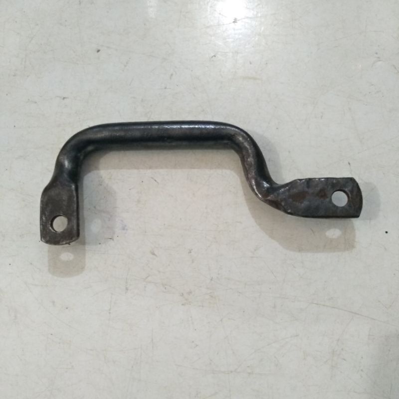 Behel Begal Pegangan Brlakang Jok Yamaha V75 V80 Ori