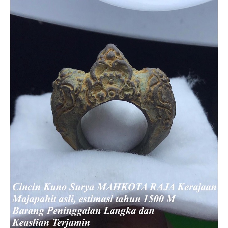 Cincin Kuno Mahkota Raja Surya Kerajaan Majapahit 1500M