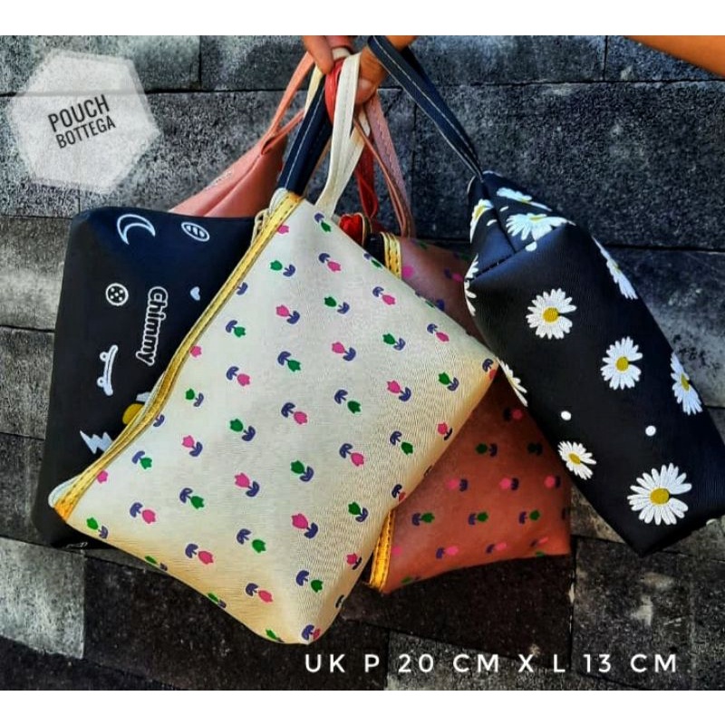 POUCH KOSMETIK SERBAGUNA MOTIF