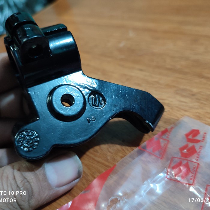 DUDUKAN HANDLE KOPLING SUZUKI SATRIA 2TAK ORIGINAL